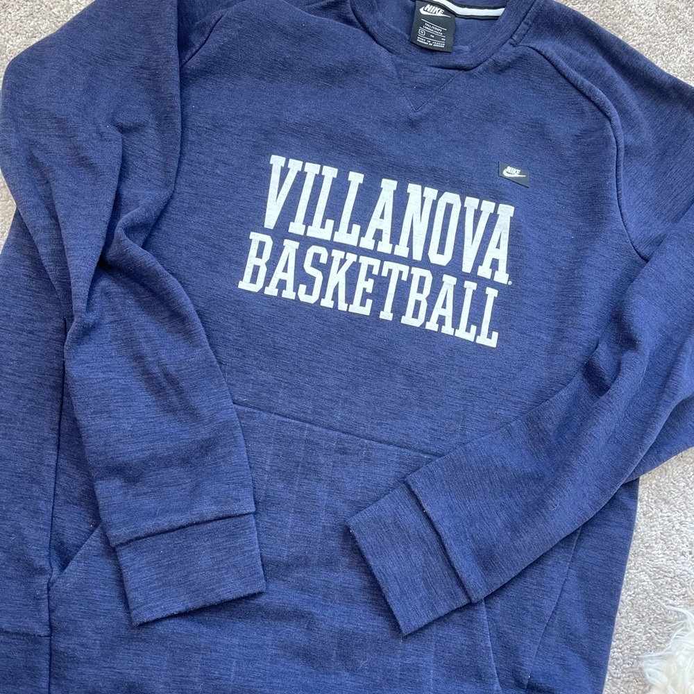 NIKE Villanova Crew